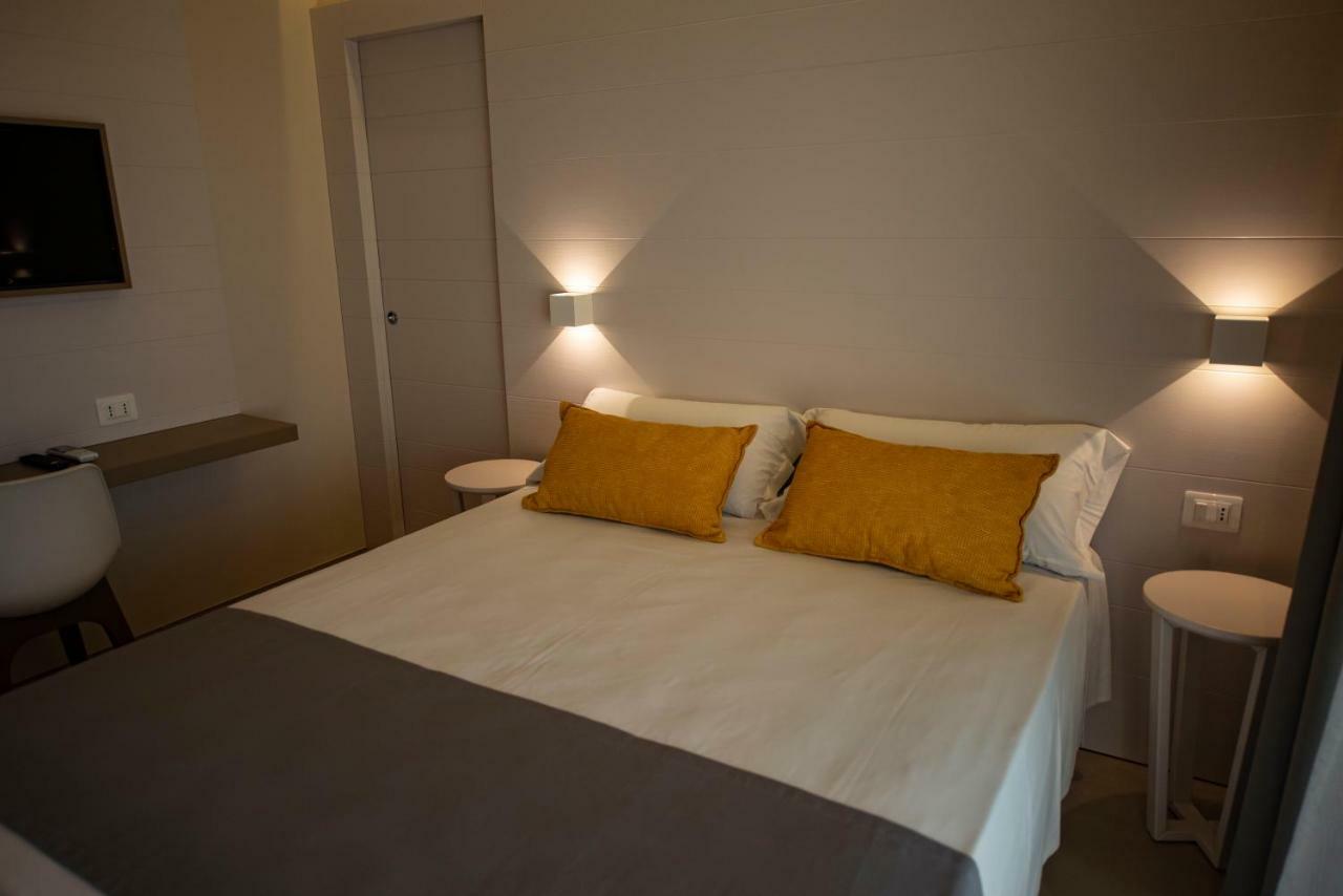 Michelino House Bed and Breakfast Parghelia Exteriör bild