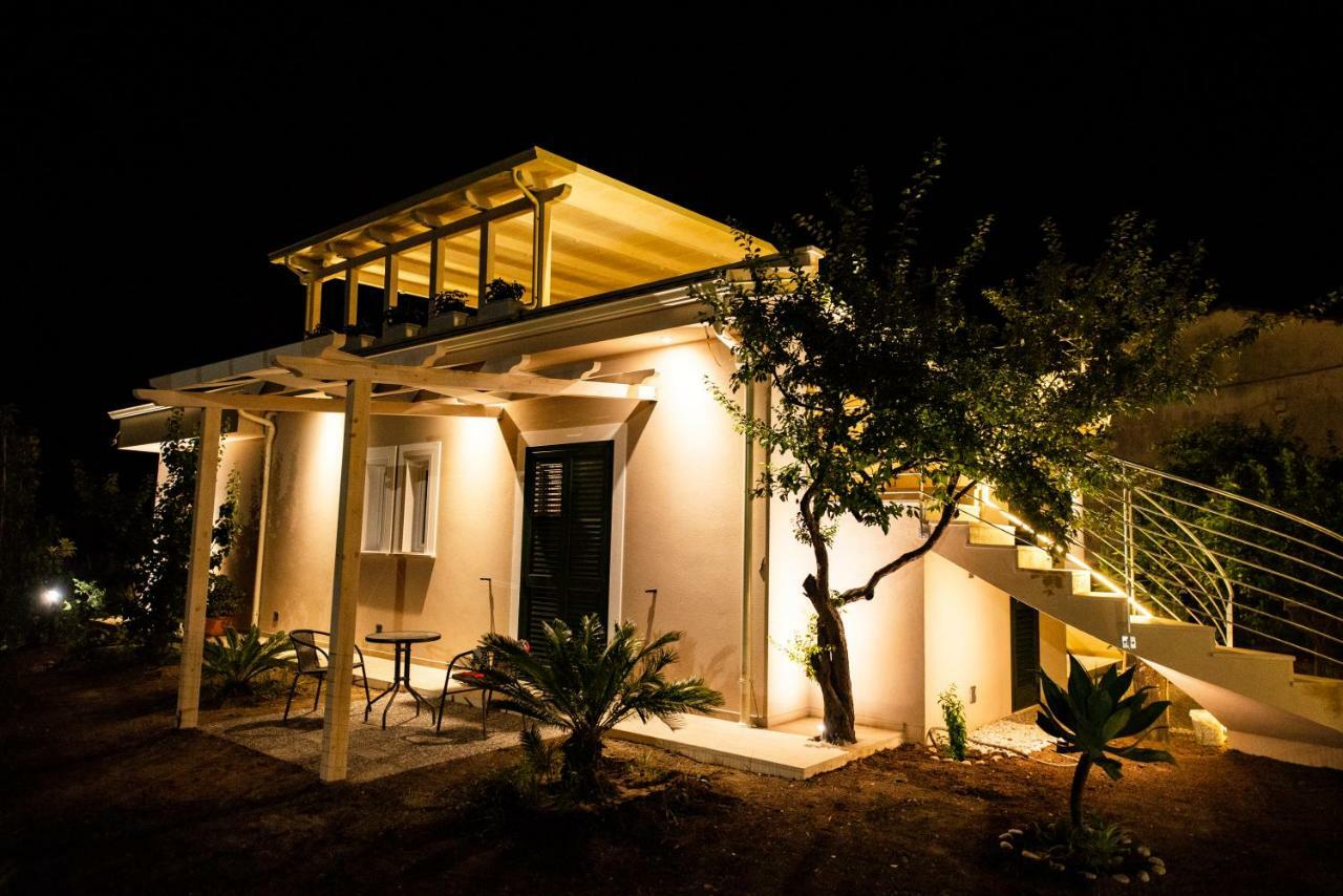 Michelino House Bed and Breakfast Parghelia Exteriör bild